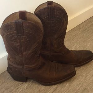 Sz 13 Men’s Ariat Cowboy Roper Boots